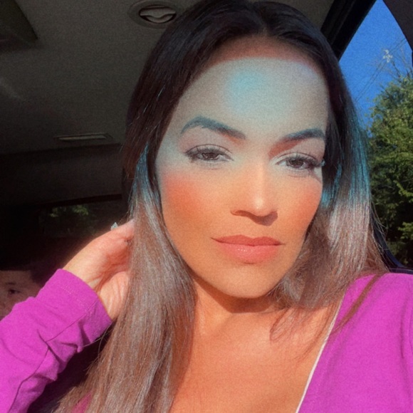 Meet your Posher, Brenda - Picture 1 of 1